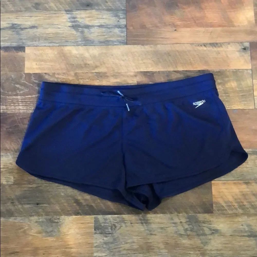 Speedo shorts NWT large (2180)